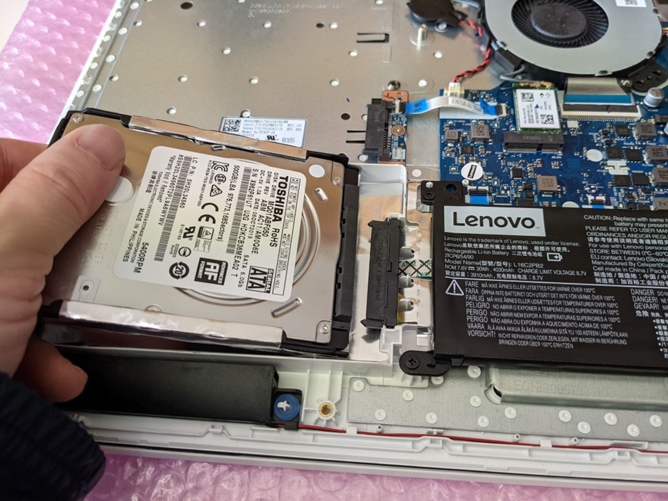Lenovo IdeaPad330のHDD取り外し